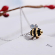 Load image into Gallery viewer, Bumblebee Necklace
